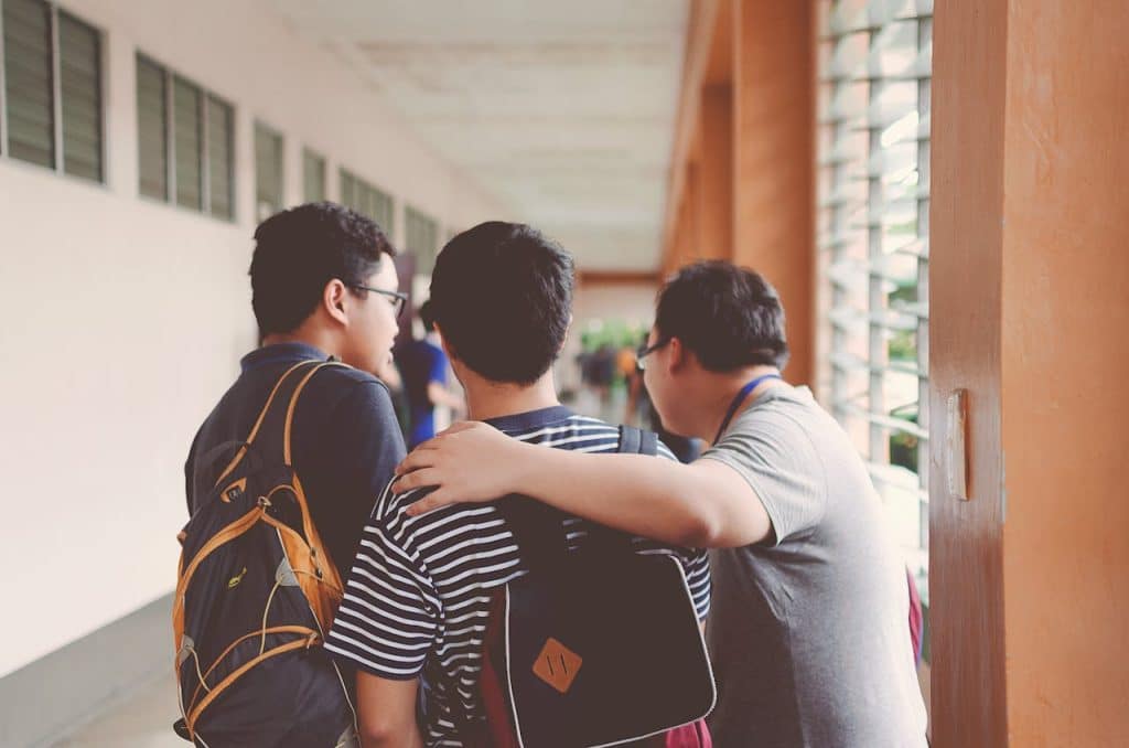 Loving the Flock That Wanders: How Pastors Can Shepherd Church Hoppers with Grace and Wisdom