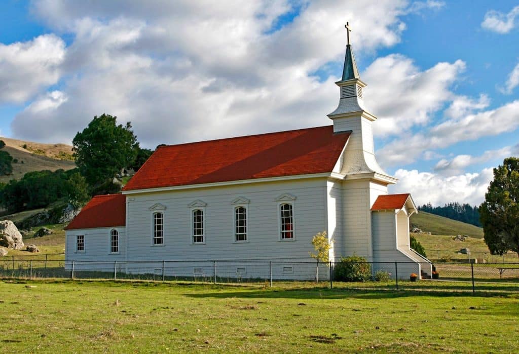 Building Strong Relationships in a Small Church: Fostering Deep Connections Among Members